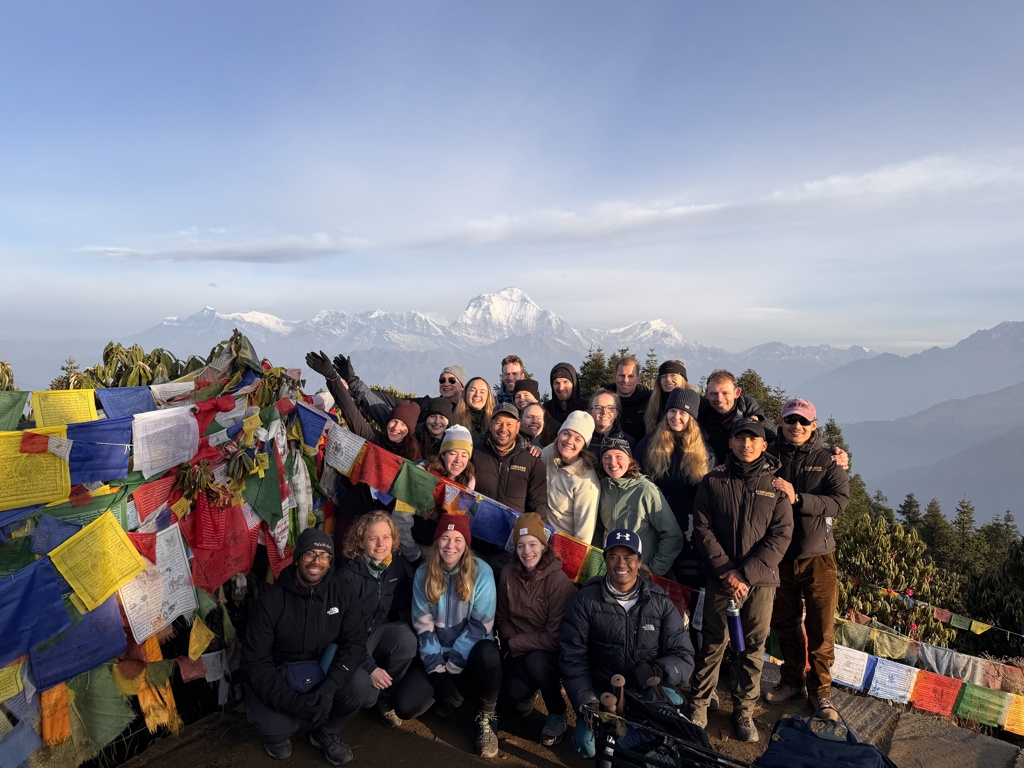 Poon Hill Groepsfoto hele groep.jpg