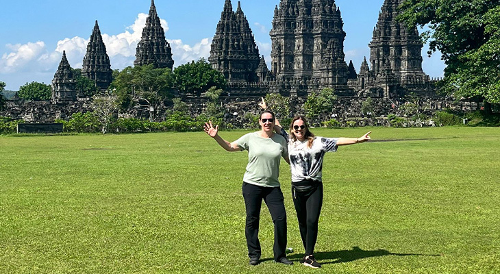 Sylvia en Lisanne in Indonesië Sylvia en Lisanne in Indonesië