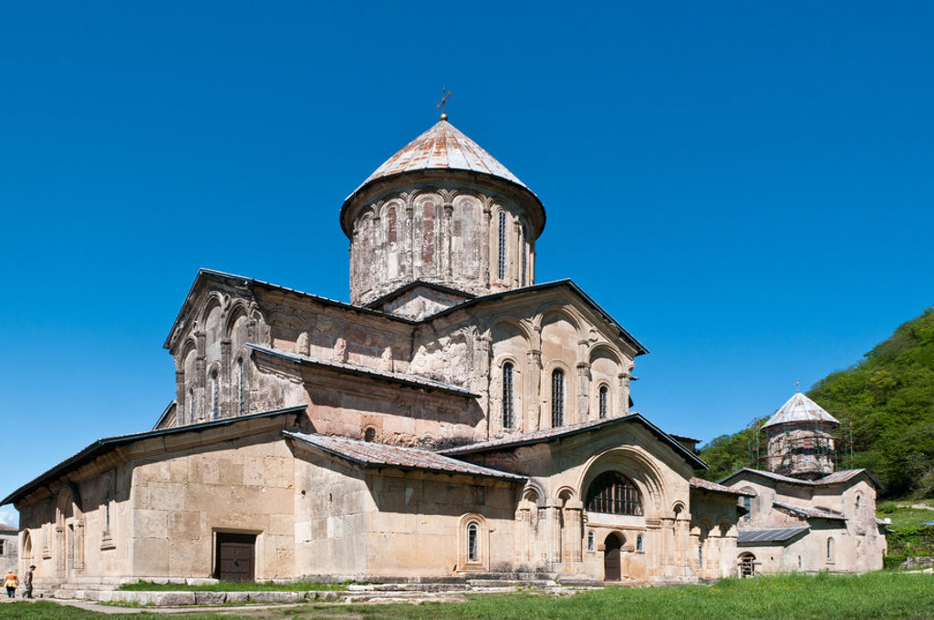 main_GE110550-Edit_-__-_Gelati_monastery___.jpg