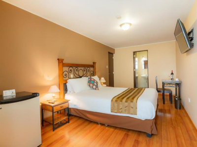 Los Tambos Colonial Double