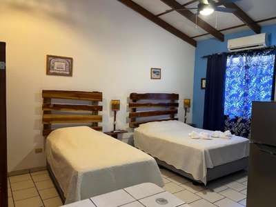 Cabinas El Colibri Playa Carillo Costa Rica