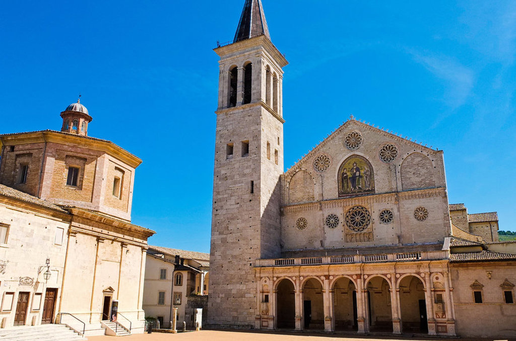 main_shutterstock_376177981_spoleto.jpg