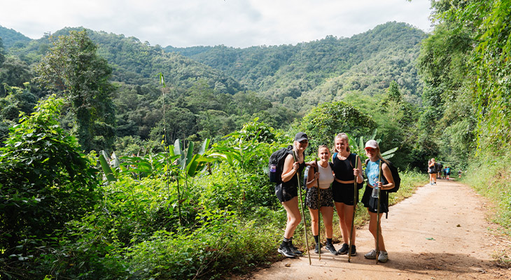 Trekking Karen Village