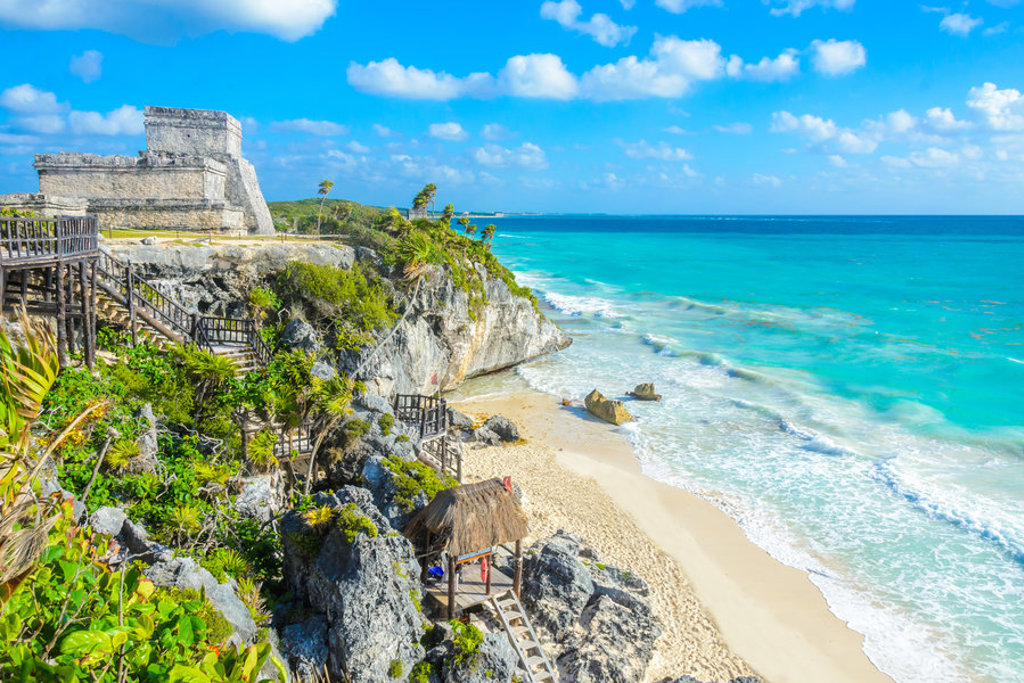 main_shutterstock_681793921_Tulum.jpg