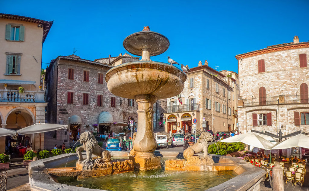 main_shutterstock_380571511_Assisi.jpg