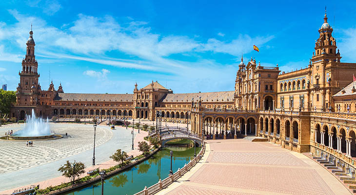 Plaza de España in Sevilla Plaza de España in Sevilla