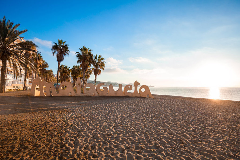 main_Malaga_Playa_de_La_Malagueta_shutterstock_1051863548.jpg