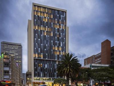 Hotel BH Bicentenario - buitenkant