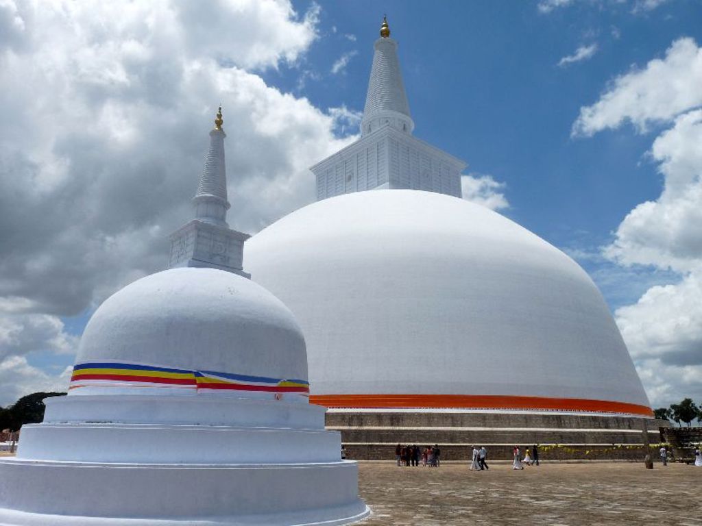 Ruvanvelisaya dagoba