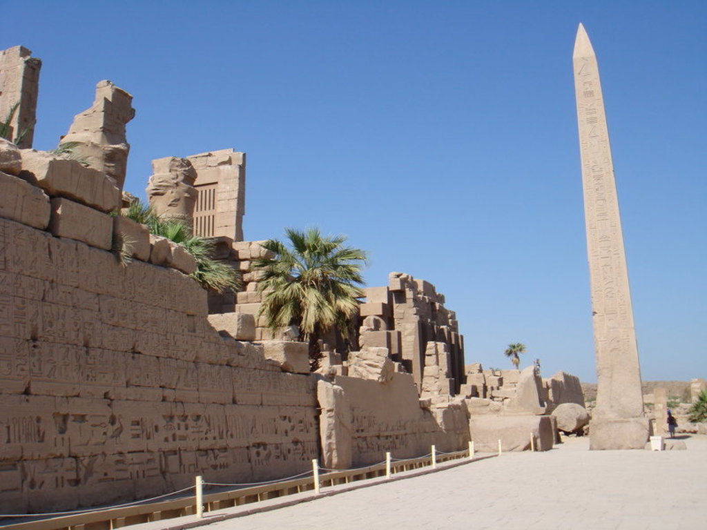 main_81_Karnak_-_Obelisk_van_Thoetmosis_I-_Brenda_va_Lier.jfif