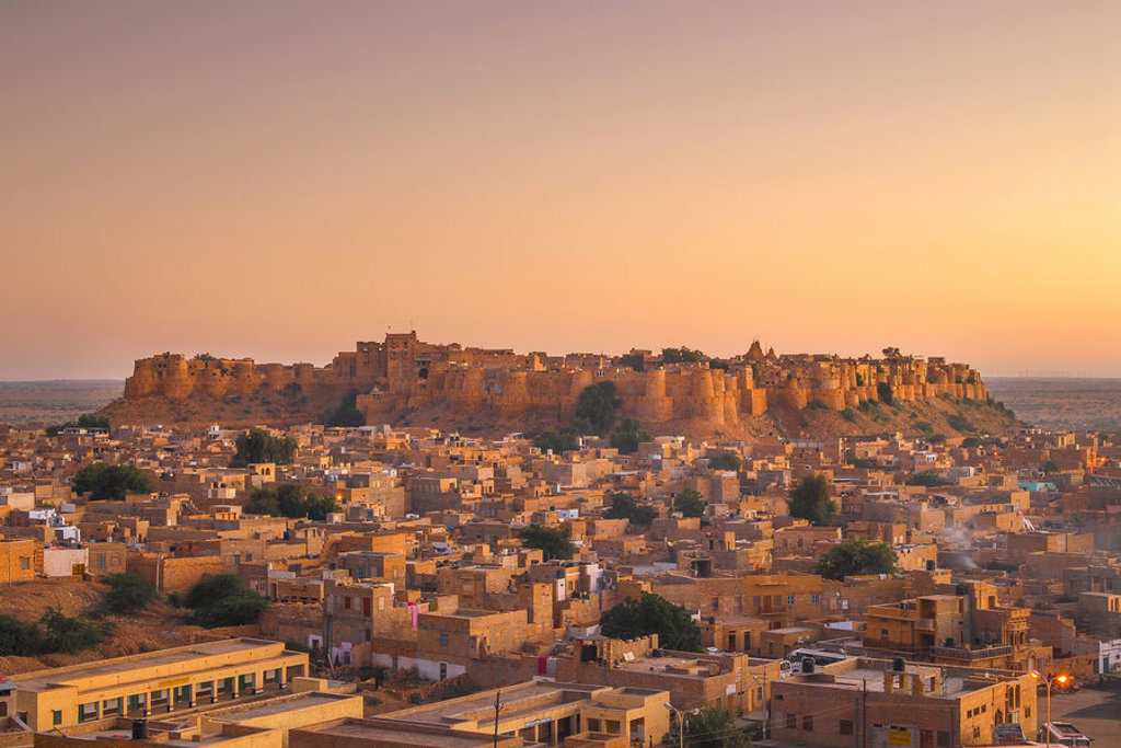 main_Jaisalmer_Fort_in_sunset_light.jpg