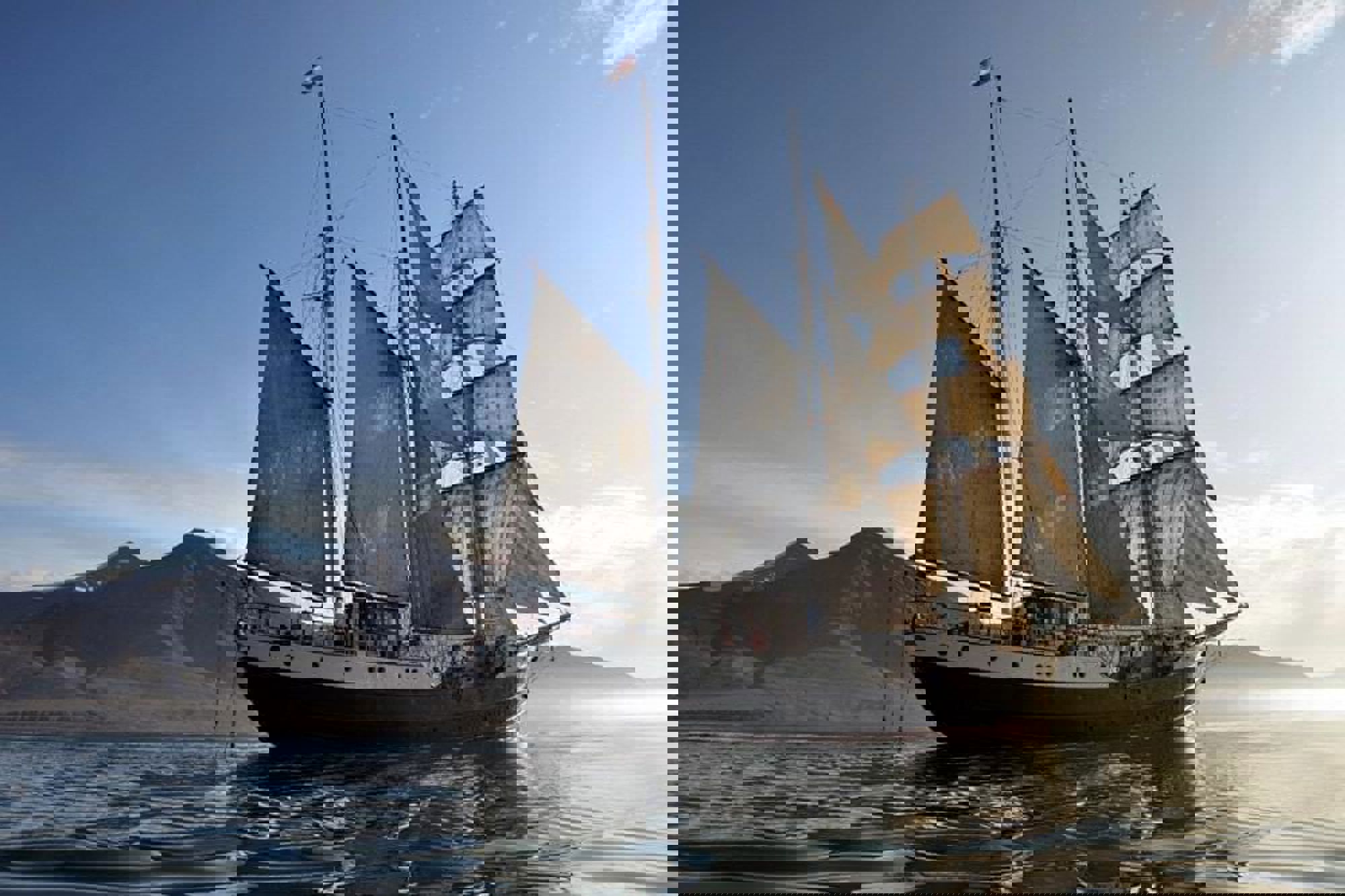 Groepsrondreis Met zeilschip Antigua op zoek naar walvissen & het noorderlicht