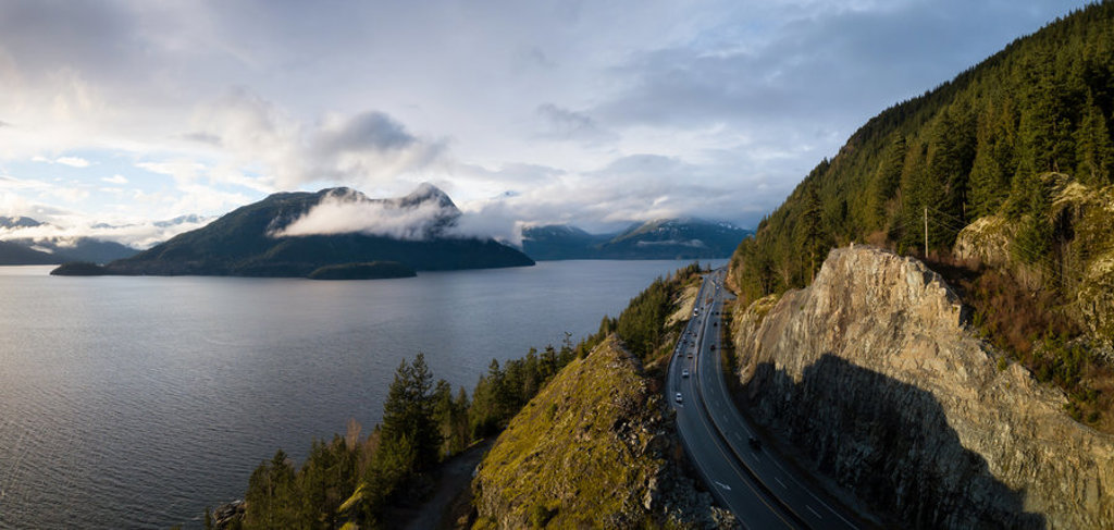 main_Canada_-Howe_Sound_-_Sea_to_Sky_Highway.jpg