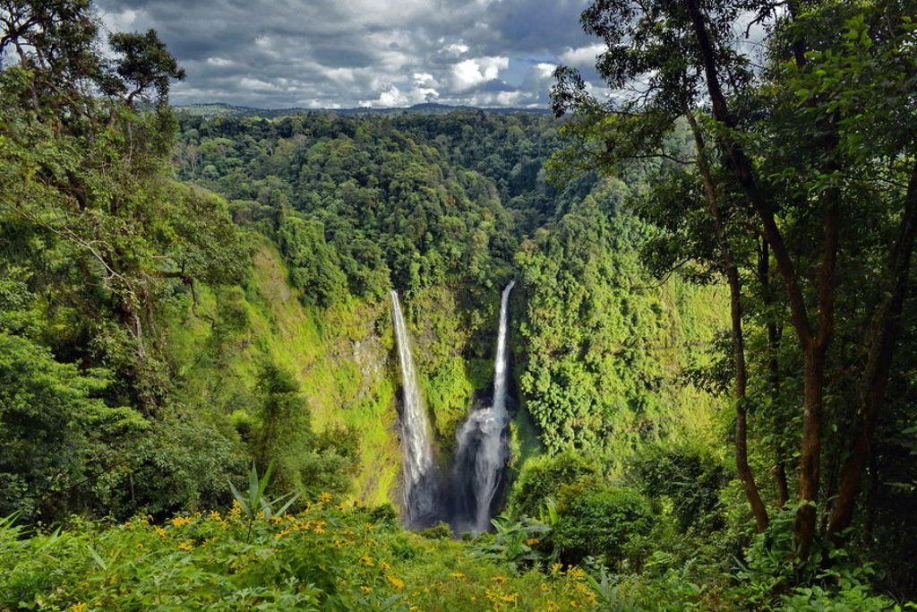 main_Laos_Bolaven_Plateau_Tad_Fane_Falls_shutterstock.jpg