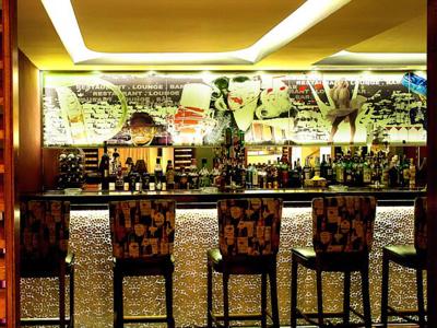 Hotel Les Saisons bar