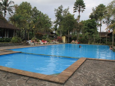 Margo Utomo 1 zwembad