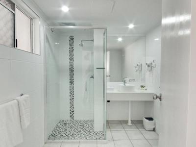 Colonial Palms Motor Inn