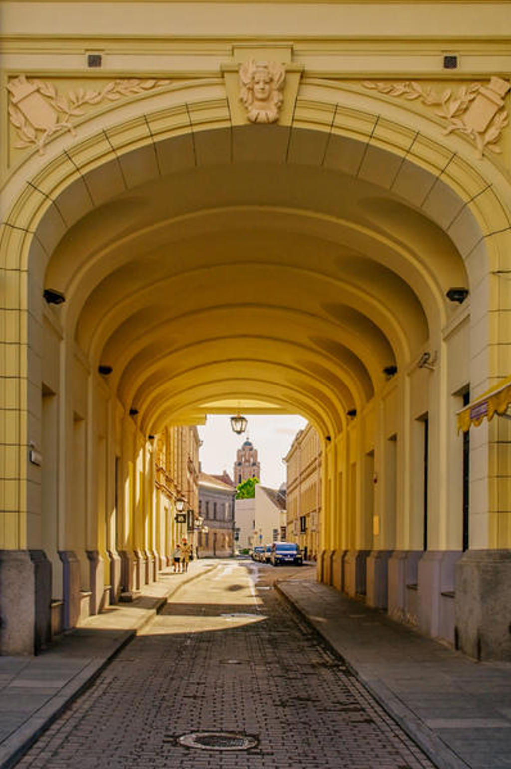main_LI090223-Edit-Vilnius--.jpg