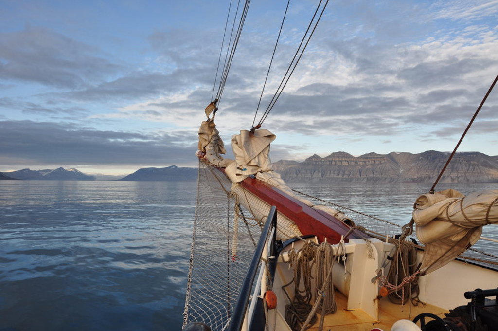 Zeilen Noordpool, Spitsbergen