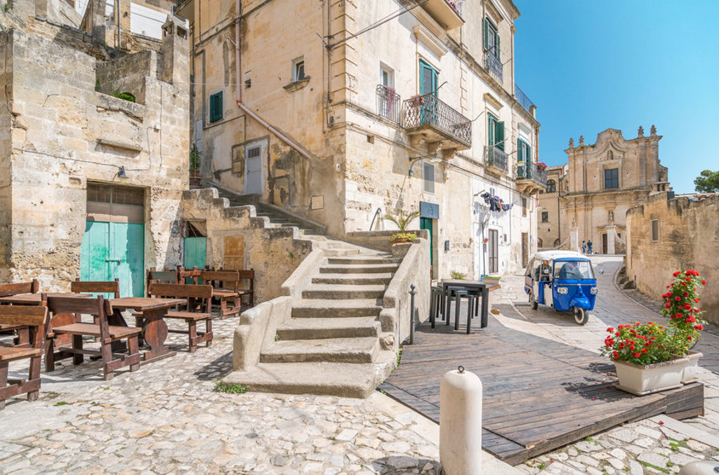 main_TEV_Matera_Sassi_detail_shutterstock_655792723.jpg