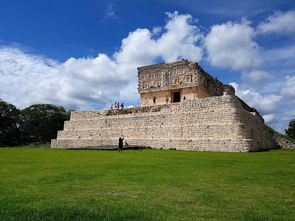 main_20170717_Uxmal-800.jpg