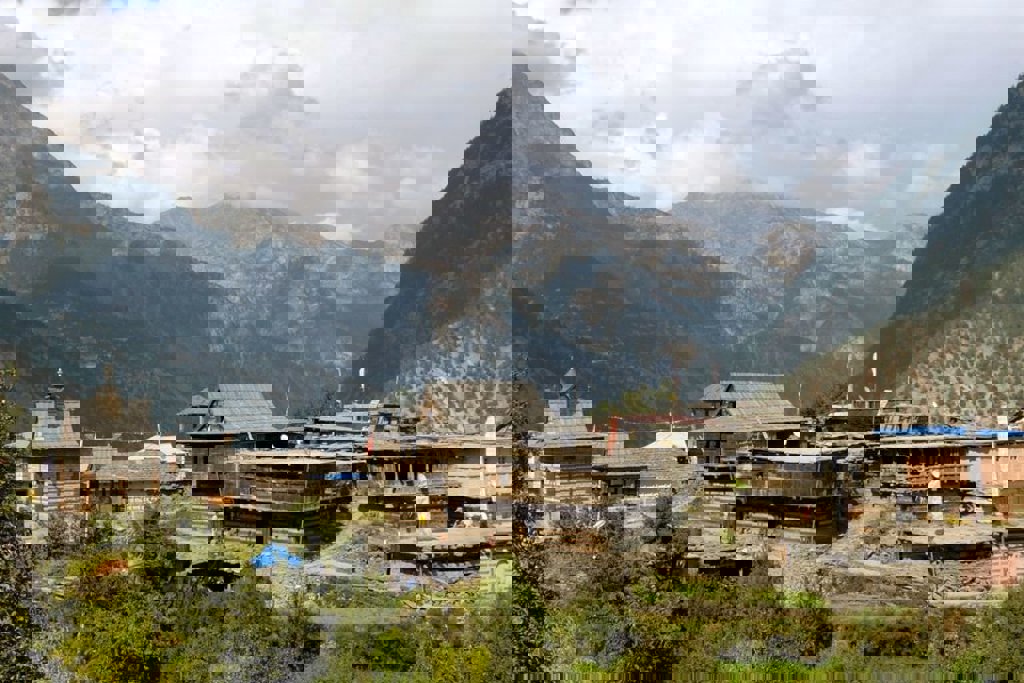 main_kinnaur_dorp_bij_kalpa (1).jpg