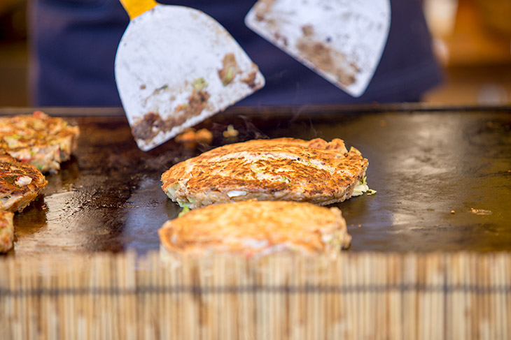 Okonomiyaki, Japan