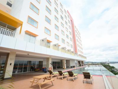 Harris Samarinda zwembad